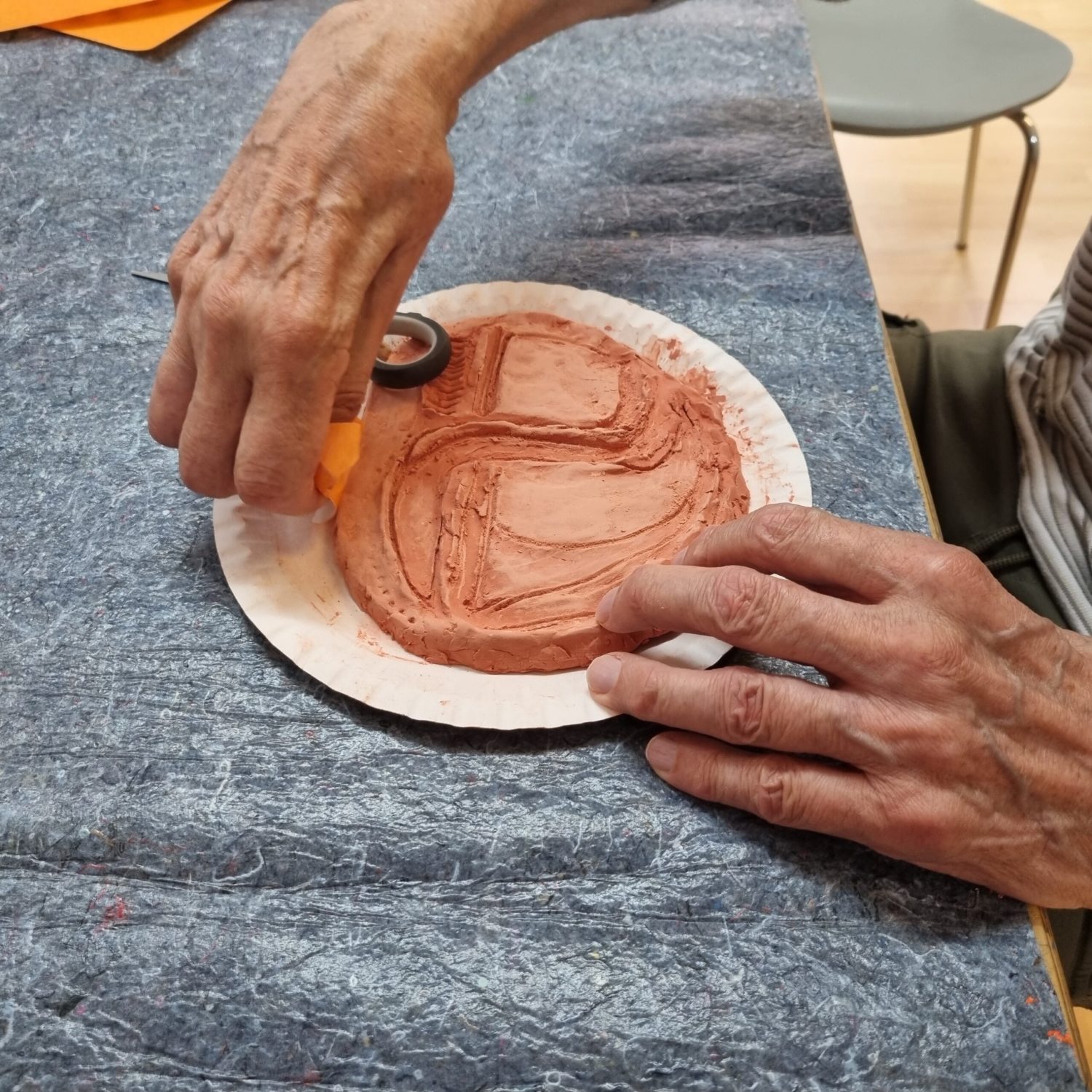 Andrea Dalichau, Kunsttherapie Oldenburg, Kunsttherapie Huntlosen Großenkneten, Tonarbeiten, Kunsttherapie mit Senioren